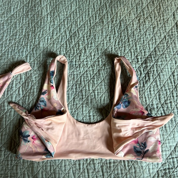 Handmade bikini from Leila Swimwear - Picture 3 of 3